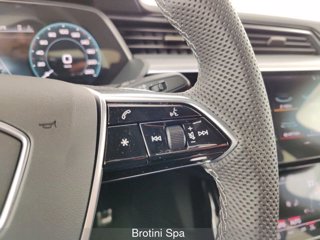 AUDI Q8 e-tron SPB 55 quattro S line edition 18