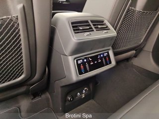 AUDI Q8 e-tron SPB 55 quattro S line edition 22