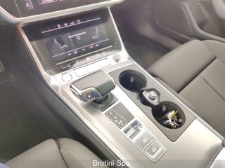 AUDI A6 Avant 40 2.0 TDI S tronic Business Sport 12