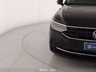 VOLKSWAGEN Tiguan 1.5 TSI ACT Life 4