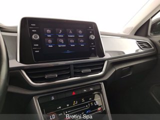 VOLKSWAGEN T-Roc 1.0 TSI Style 11