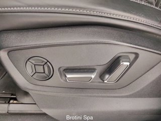 AUDI Q8 RS TFSI V8 quattro tiptronic 11