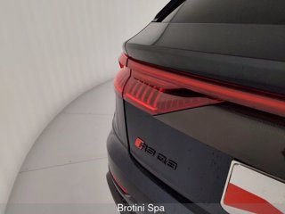 AUDI Q8 RS TFSI V8 quattro tiptronic 14
