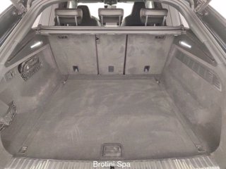 AUDI Q8 RS TFSI V8 quattro tiptronic 15