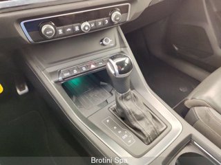 AUDI Q3 35 TDI S tronic S line edition 12