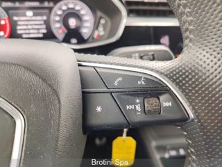 AUDI Q3 35 TDI S tronic S line edition 14