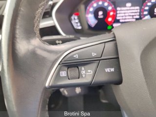 AUDI Q3 35 TFSI Business Advanced 14