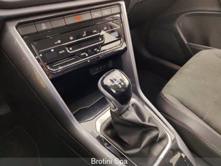 VOLKSWAGEN T-Roc 1.0 TSI Style 10