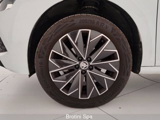 SKODA Kamiq 1.0 TSI 110 CV Black Dots 5