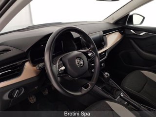 SKODA Kamiq 1.0 TSI 110 CV Black Dots 7