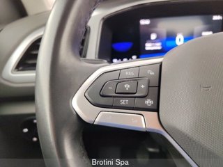 VOLKSWAGEN T-Roc 1.0 TSI Life 13