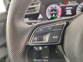 AUDI A3 SPB 40 TDI quattro S tr. Identity Black 14