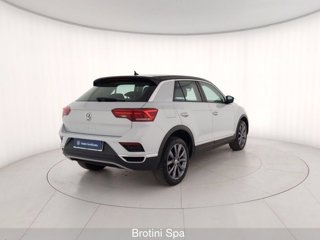 VOLKSWAGEN T-Roc 1.5 TSI ACT DSG Advanced BlueMotion Technology 2