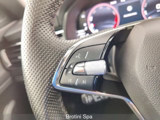 SKODA Kamiq 1.0 TSI 110 CV Monte Carlo 13