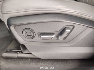 AUDI Q8 55 TFSI e quattro tiptronic S-Line Sport 9