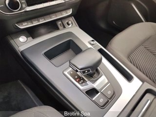AUDI Q5 SPB 40 TDI quattro S tronic Business Advanced 9