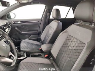 VOLKSWAGEN T-Roc 1.5 TSI ACT R-Line 8
