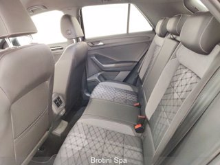 VOLKSWAGEN T-Roc 1.5 TSI ACT R-Line 9