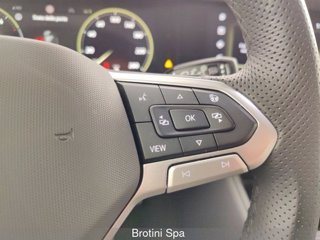 VOLKSWAGEN Touareg 3.0 V6 TDI SCR R-Line 13