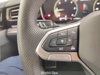 VOLKSWAGEN Touareg 3.0 V6 TDI SCR R-Line 14