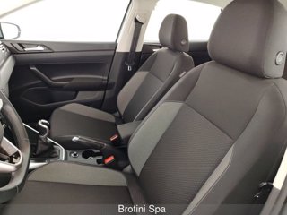 VOLKSWAGEN Polo 1.0 TSI Life 8