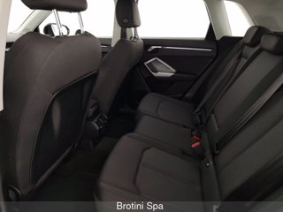 AUDI Q3 35 TDI S tronic Business Advanced 9