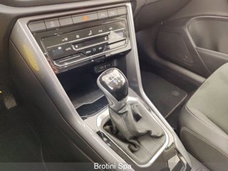 VOLKSWAGEN T-Roc 1.0 TSI Style 10