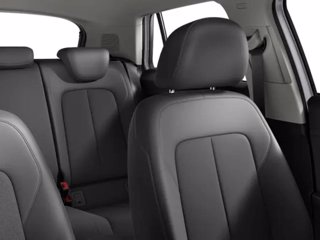 AUDI Q2 30 TDI Business Advanced 6