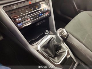 VOLKSWAGEN T-Roc 1.0 TSI Style 10