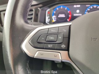 VOLKSWAGEN Polo 1.0 TSI Life 13