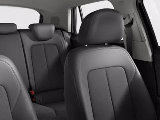 AUDI Q2 35 TFSI S tronic Business 6