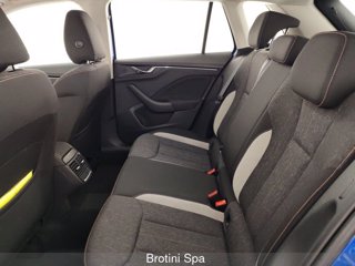 SKODA Kamiq 1.0 TSI 110 CV Black Dots 9