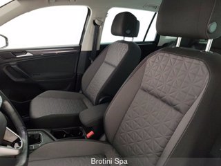 VOLKSWAGEN Tiguan 1.5 TSI ACT Life 8