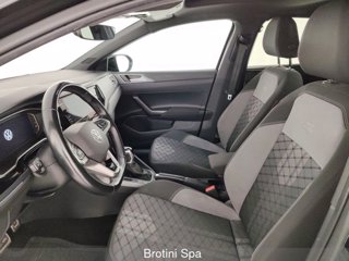 VOLKSWAGEN Taigo 1.0 TSI 110 CV DSG R-Line 6