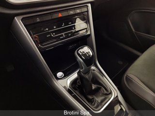 VOLKSWAGEN T-Roc 1.0 TSI Style 10