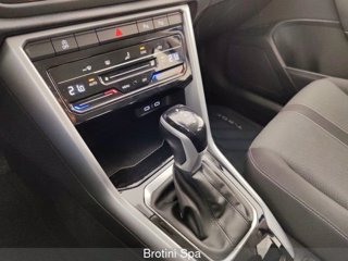 VOLKSWAGEN T-Roc 1.5 TSI ACT DSG Style 10