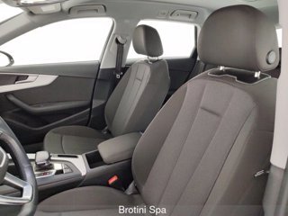 AUDI A4 Avant 30 TDI/136 CV S tronic Business Advanced 8