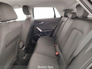 AUDI Q2 35 TFSI Business Advanced 9