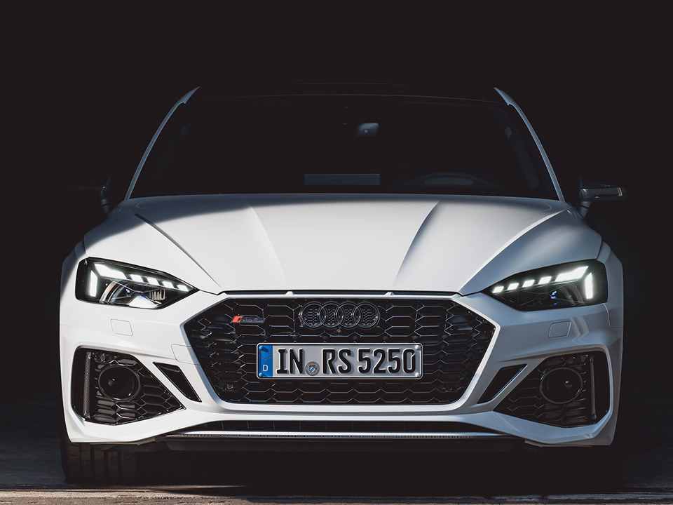 Audi RS 5 Sportback La Spezia e Massa fari LED